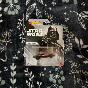 NWT. Hotwheels Star Wars - Darth Vader Car.
